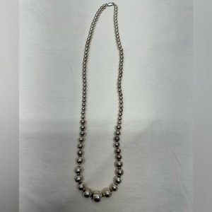 Vintage Native Navajo Pearl Sterling Silver 925 Bench Ball Bead Necklace